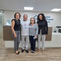 Erika Souza, coordenadora de Relacionamento Associativo da Anahp; Rogério Bartkevicius, diretor-executio, e Karina Tenan, diretora clínica do Hospital São Vicente de Paulo (RJ); e Erika Santos, coordenadora de Relacionamento e Estratégia da Anahp Colab no Hospital São Vicente de Paulo (RJ)
