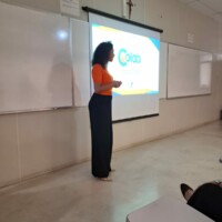 Erika Santos, coordenadora de Relacionamento e Estratégia da Anahp em apresentação do Colab no Hospital PUC-Campinas Colab no Hospital PUC-Campinas (Celso Pierro)