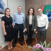 Dayse Barbosa, do Relacionamento Associativo da Anahp; Haggéas da Silveira Fernandes, diretor Médico e de Qualidade do Hospital Samaritano Higienópolis; Érika Souza, Relacionamento Associativo da Anahp; e Edilson Ogeda, gerente de Práticas Médicas do Hospital Samaritano Higienópolis Colab Anahp - Hospital Samaritana Higienopolis